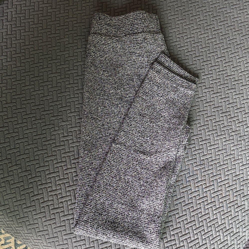 Lou & Grey Charcoal Knit Leggings